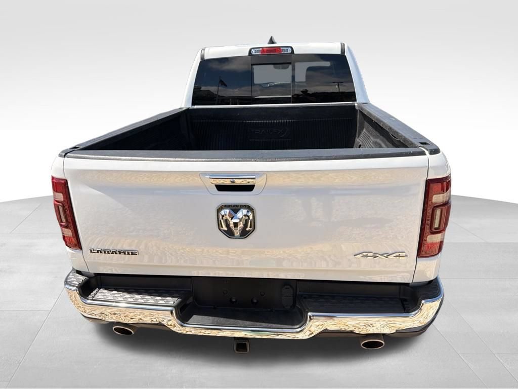 Used 2022 RAM 1500 Laramie AWD/4WD image 5