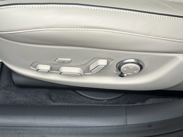 Used 2023 Genesis G80 3.5T Sport image 17