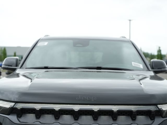 New 2026 Jeep Grand Wagoneer Limited AWD/4WD image 44