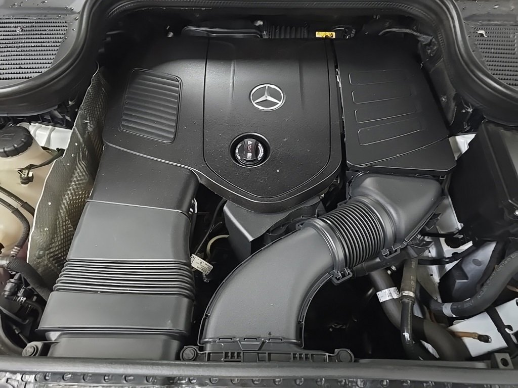 Used 2024 Mercedes-Benz GLE 350 4MATIC w/ 3rd Row Seat Package image 13