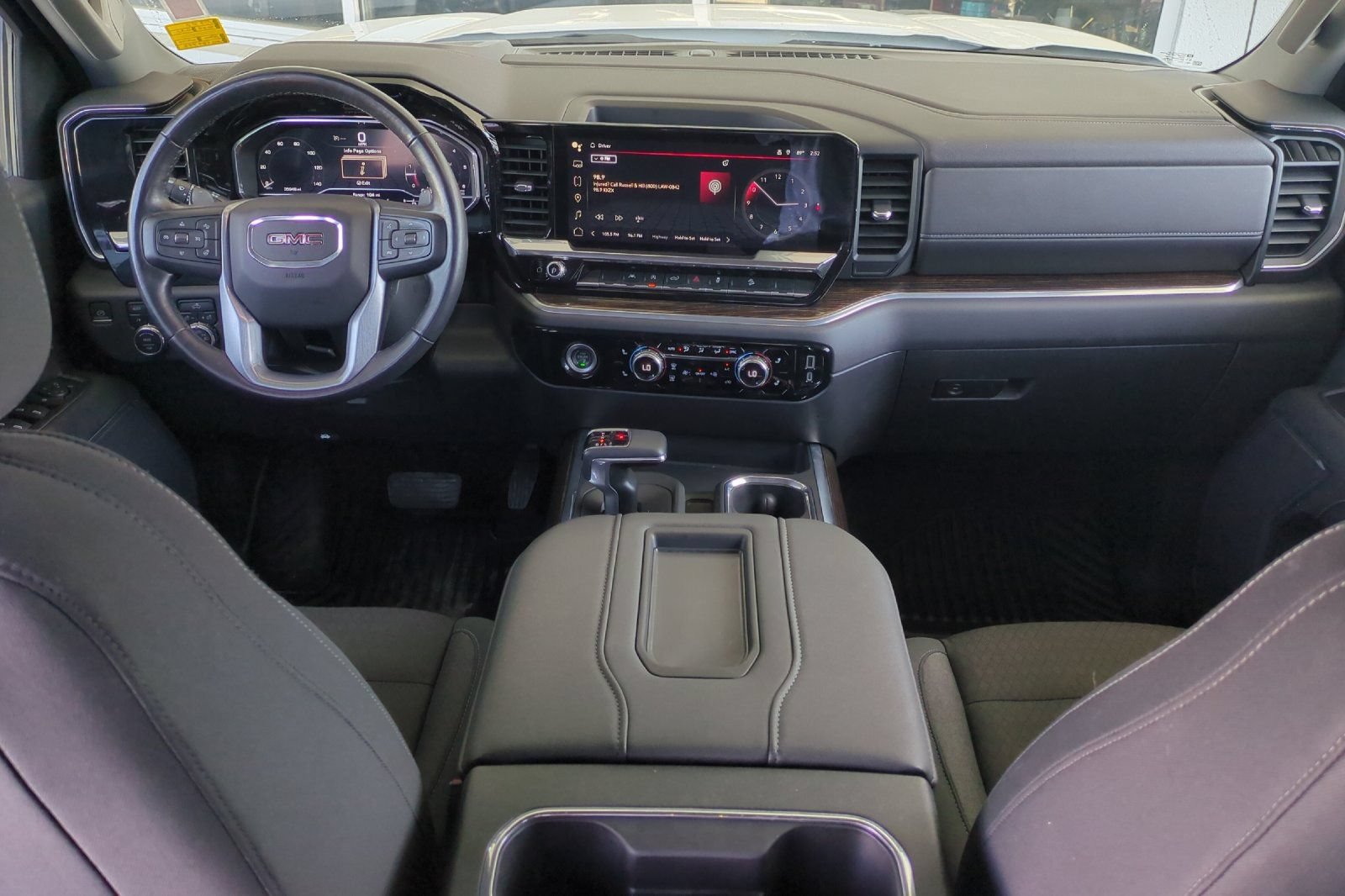 Used 2022 GMC Sierra 1500 Elevation w/ X31 Off-Road Package AWD/4WD image 14