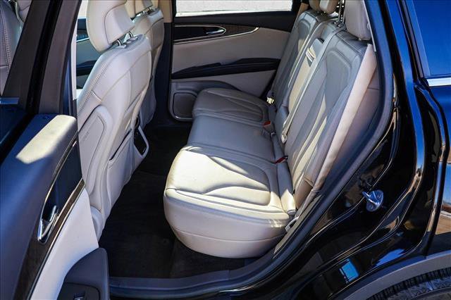 Used 2016 Lincoln MKX Reserve w/ Technology Package image 22