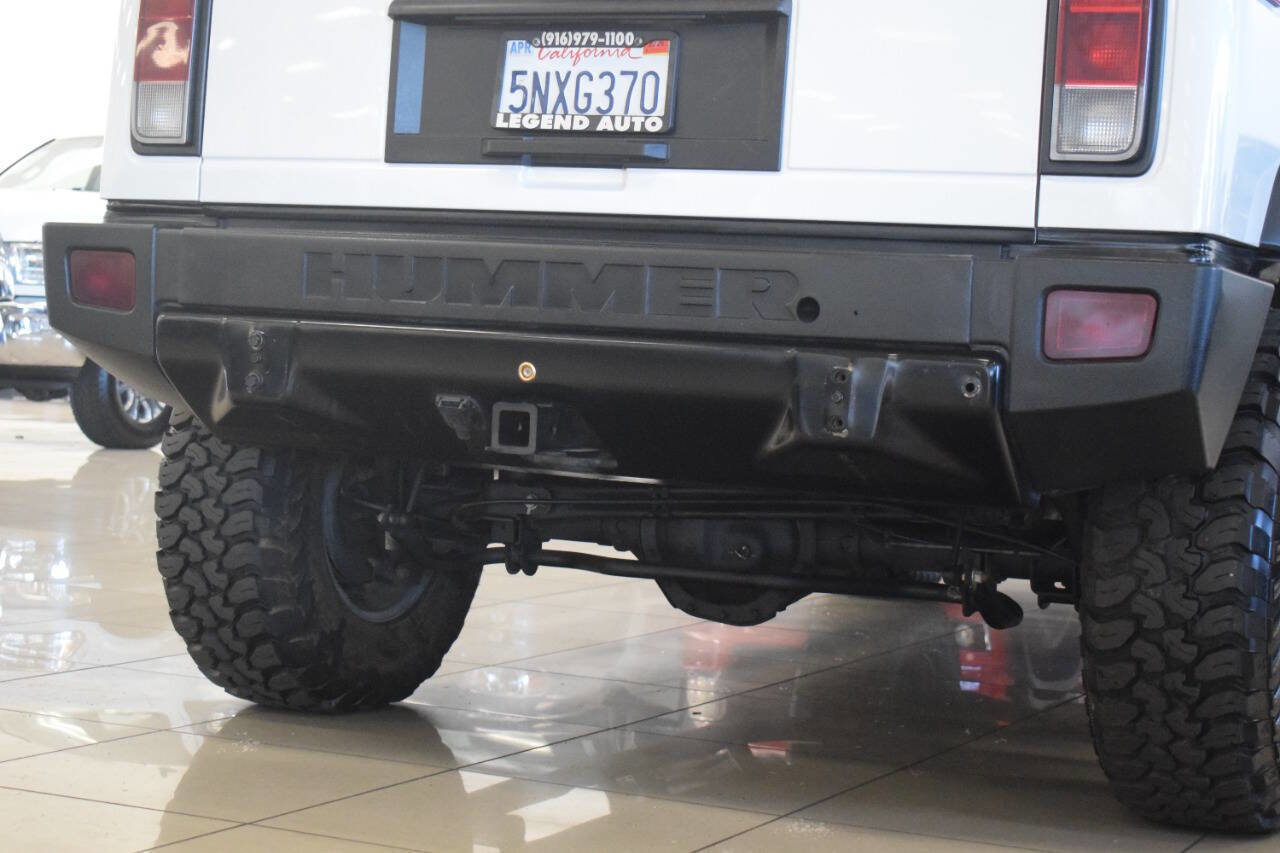 Used 2005 HUMMER H2 w/ Preferred Equipment Group image 28