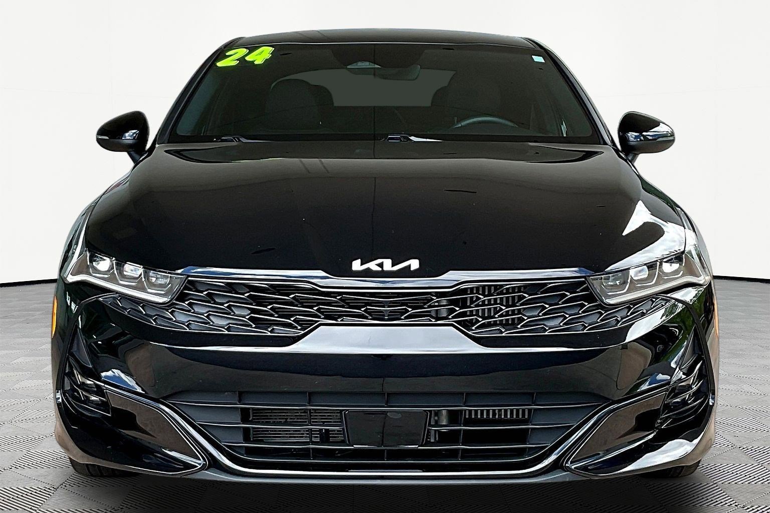 Used 2024 Kia K5 GT-Line w/ GT-Line Premium Package FWD image 2