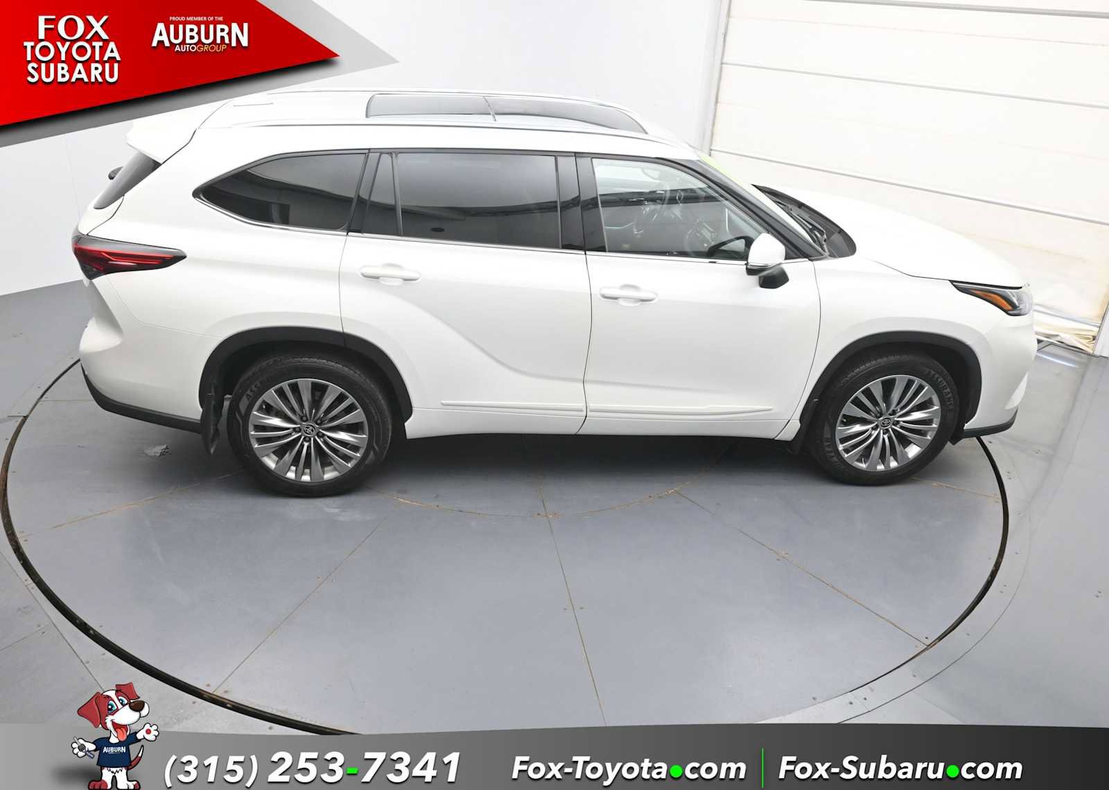 Used 2020 Toyota Highlander Platinum AWD/4WD image 32