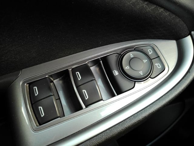 Used 2025 Chevrolet Malibu RS FWD image 31