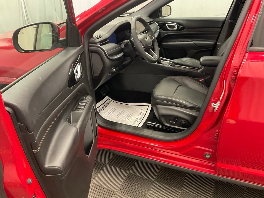 Used 2023 Jeep Compass Limited w/ Elite Group for (Red) Edition AWD/4WD image 15