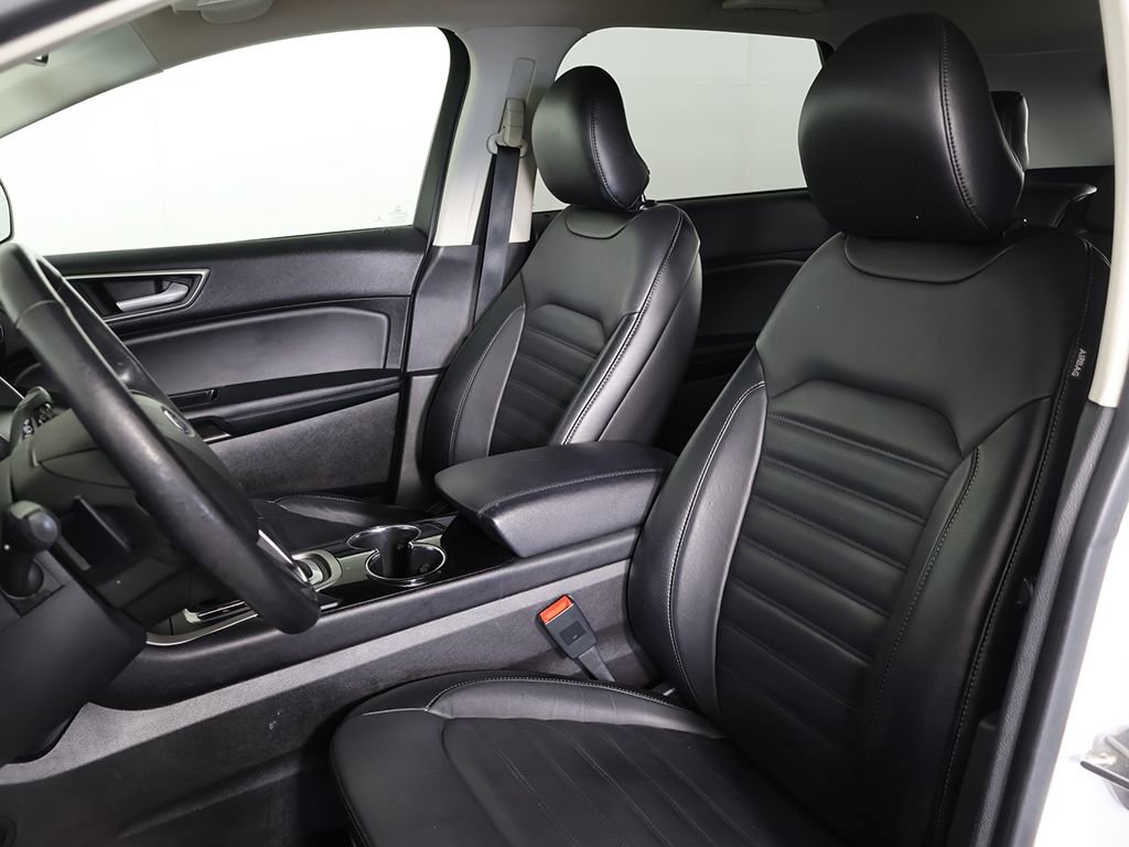 Used 2017 Ford Edge SEL w/ Equipment Group 201A AWD/4WD image 24