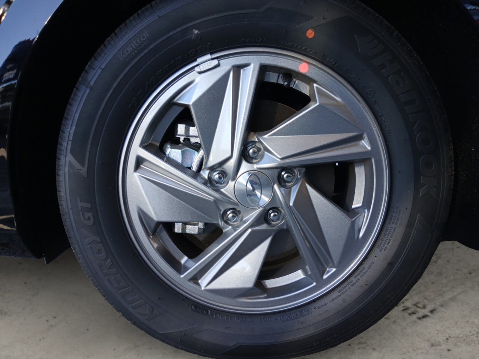 New 2026 Hyundai Elantra SE image 14