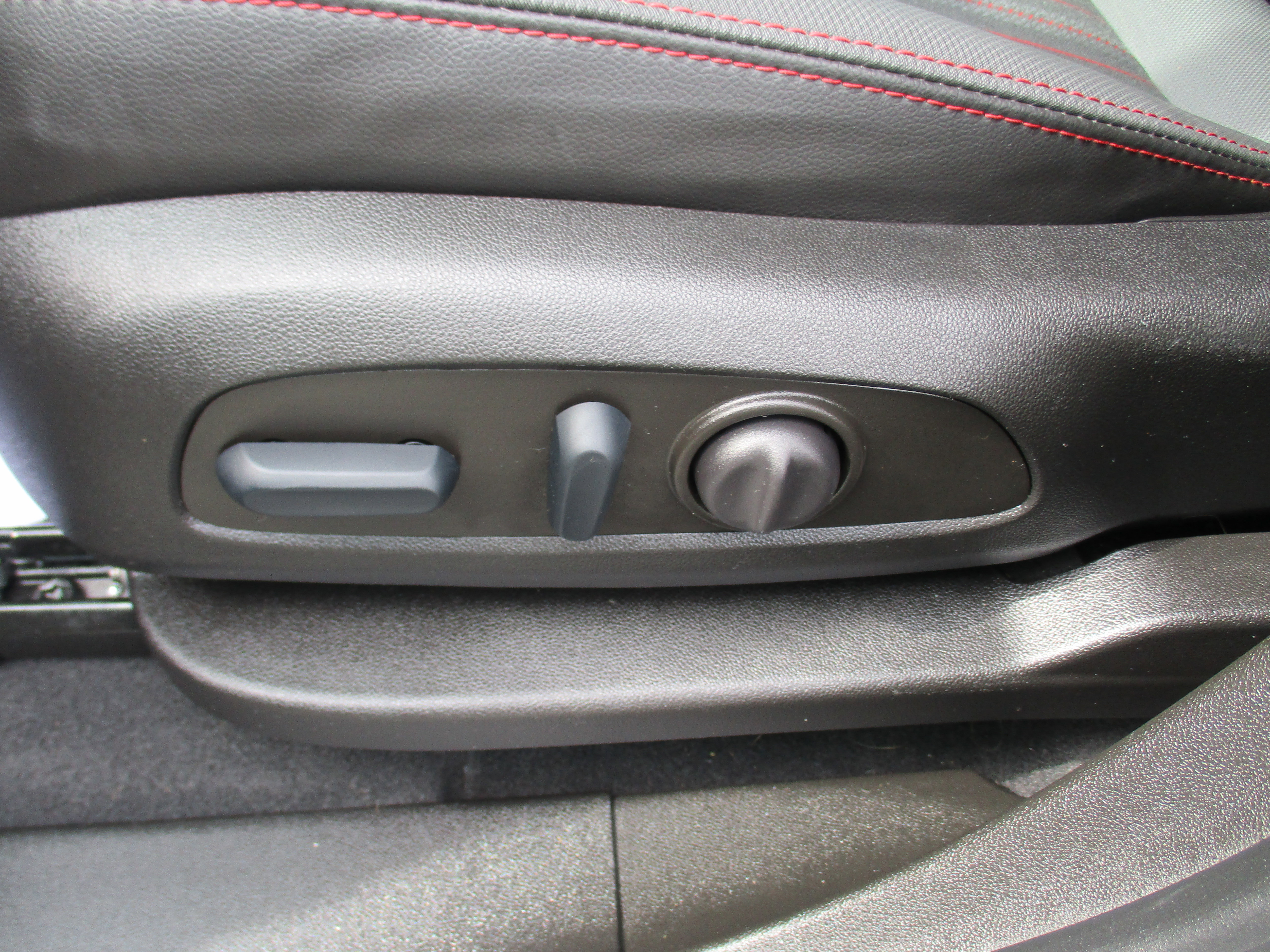 Certified 2022 Chevrolet Equinox RS image 16