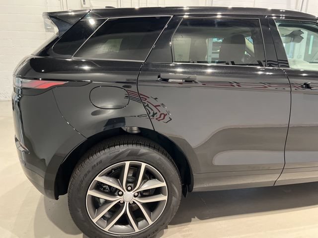 Used 2025 Land Rover Range Rover Evoque S AWD/4WD image 6