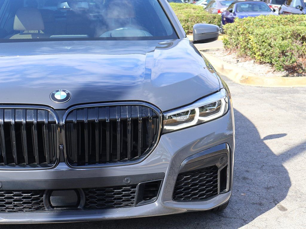 Used 2022 BMW 740i w/ M Sport Package image 17