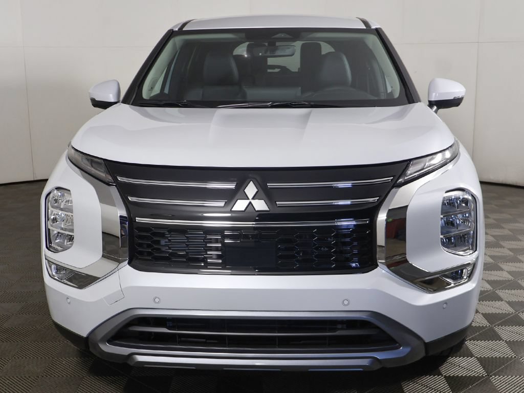 New 2026 Mitsubishi Outlander SE FWD image 13