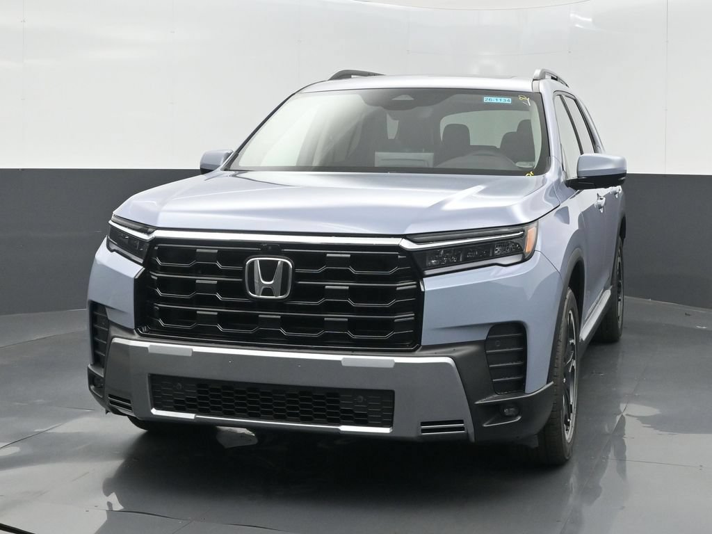 New 2026 Honda Pilot Touring image 2
