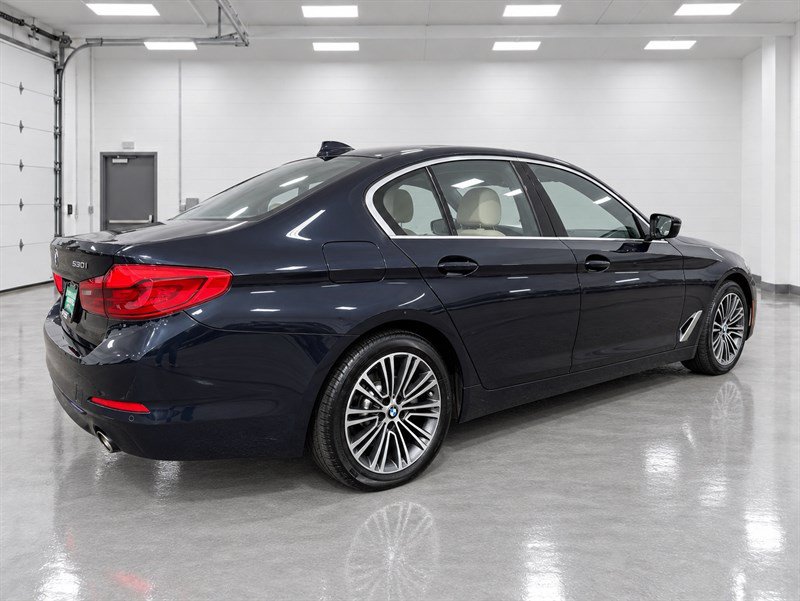 Used 2020 BMW 530i xDrive w/ Convenience Package AWD/4WD image 7