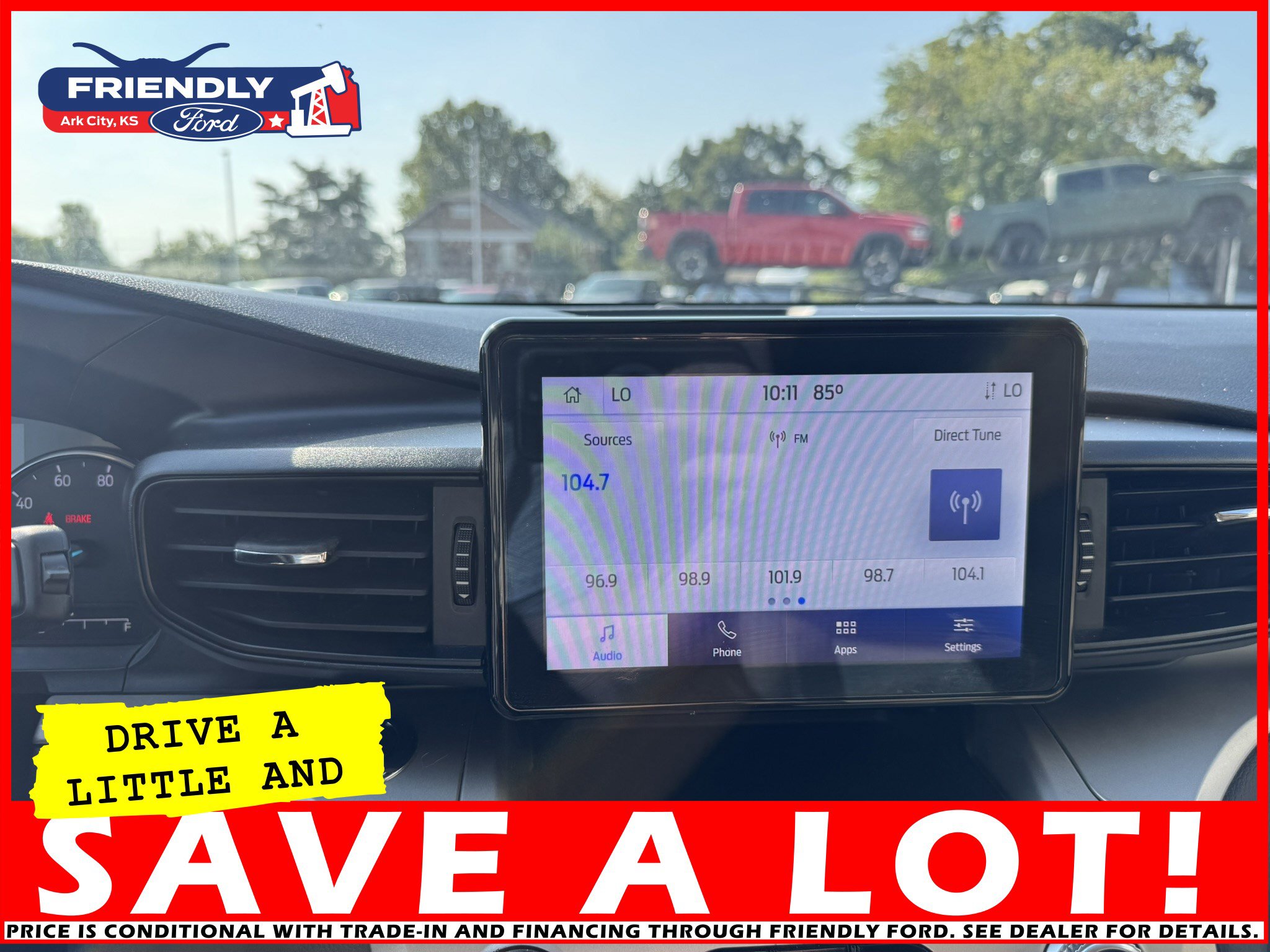 Used 2022 Ford Explorer XLT image 24