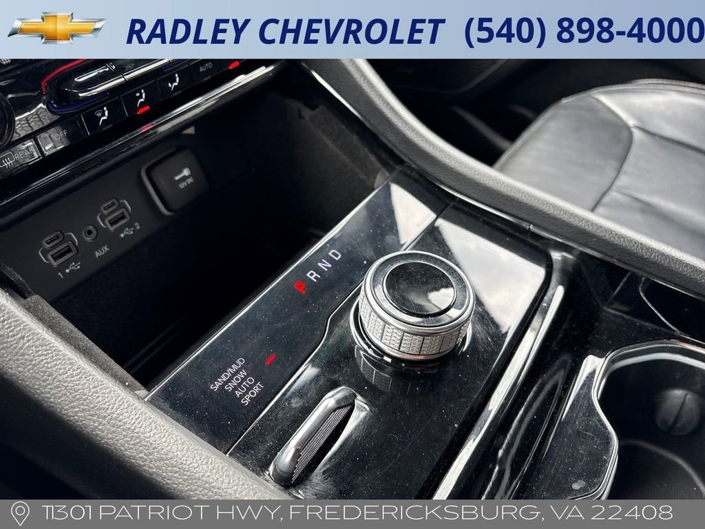 Used 2022 Jeep Grand Cherokee L Limited AWD/4WD image 11