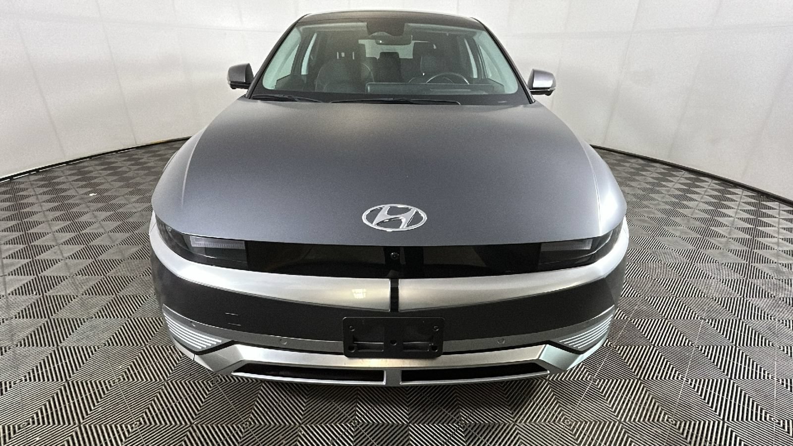 Used 2023 Hyundai Ioniq 5 Limited w/ Cargo Package RWD image 9