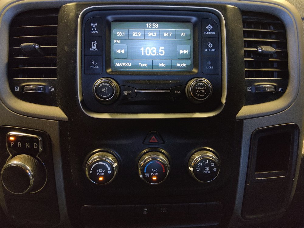 Used 2016 RAM 1500 Express RWD image 25