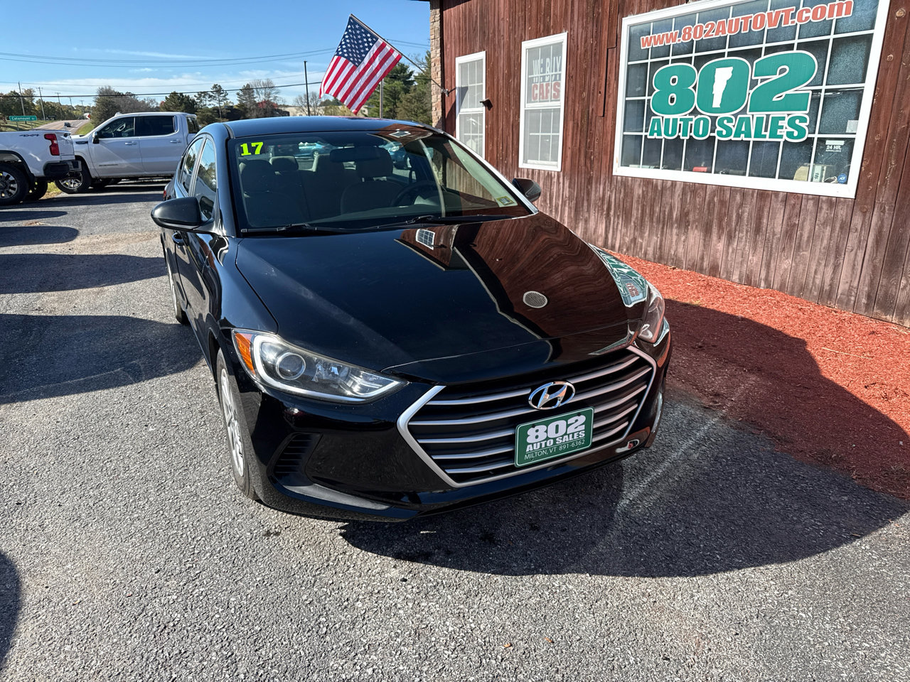 Used 2017 Hyundai Elantra SE image 2