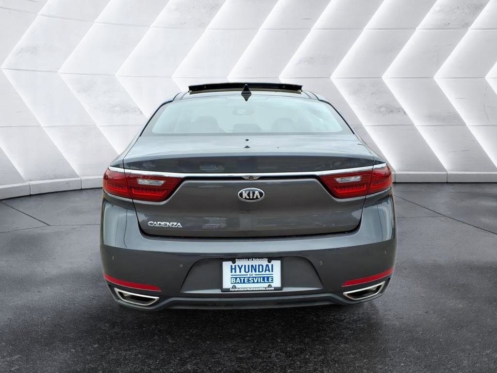 Used 2018 Kia Cadenza Technology FWD image 4