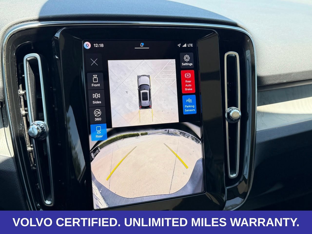 Certified 2026 Volvo XC40 B5 Plus AWD/4WD image 21