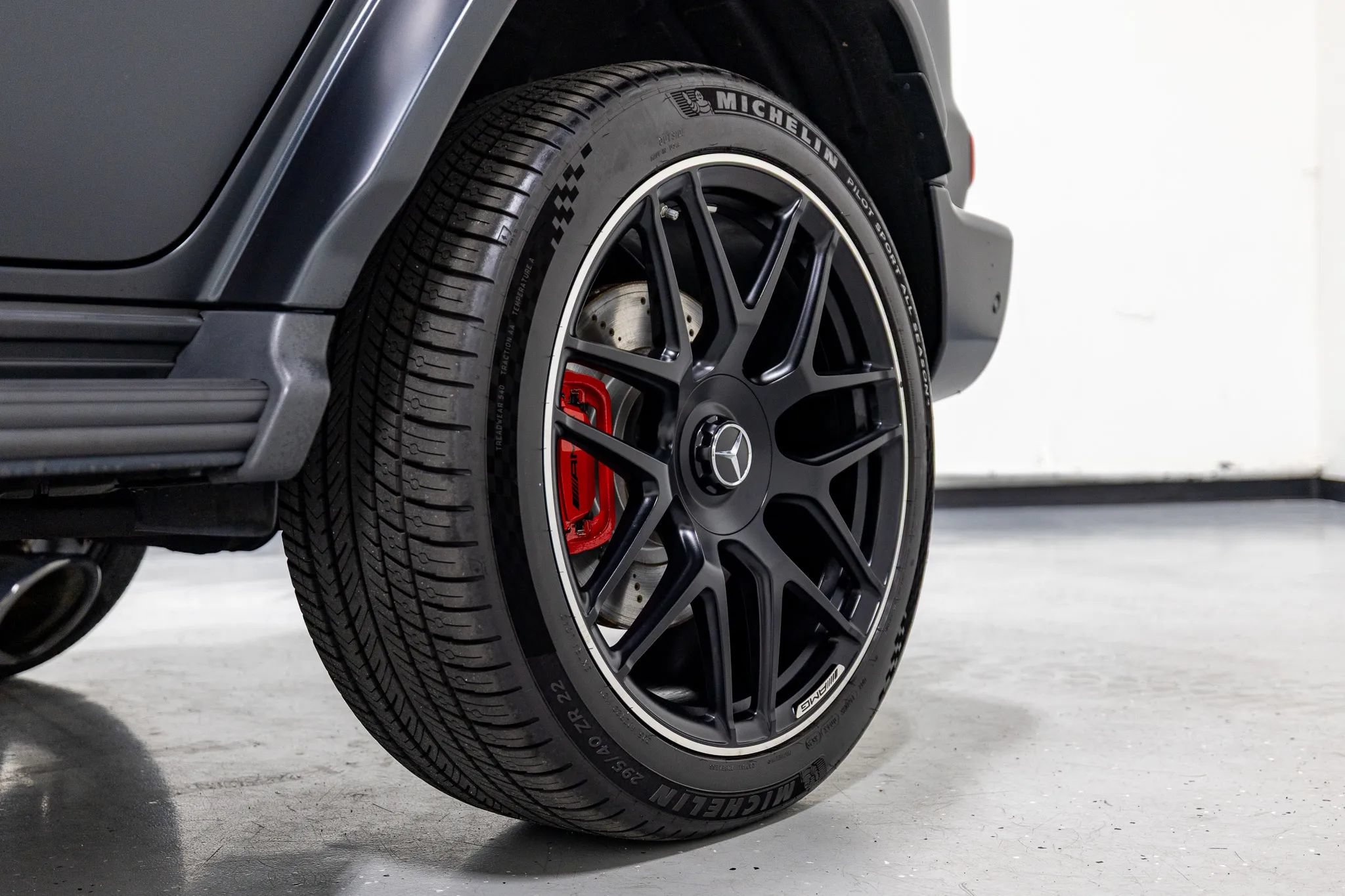 Used 2025 Mercedes-Benz G 63 AMG 4MATIC image 13