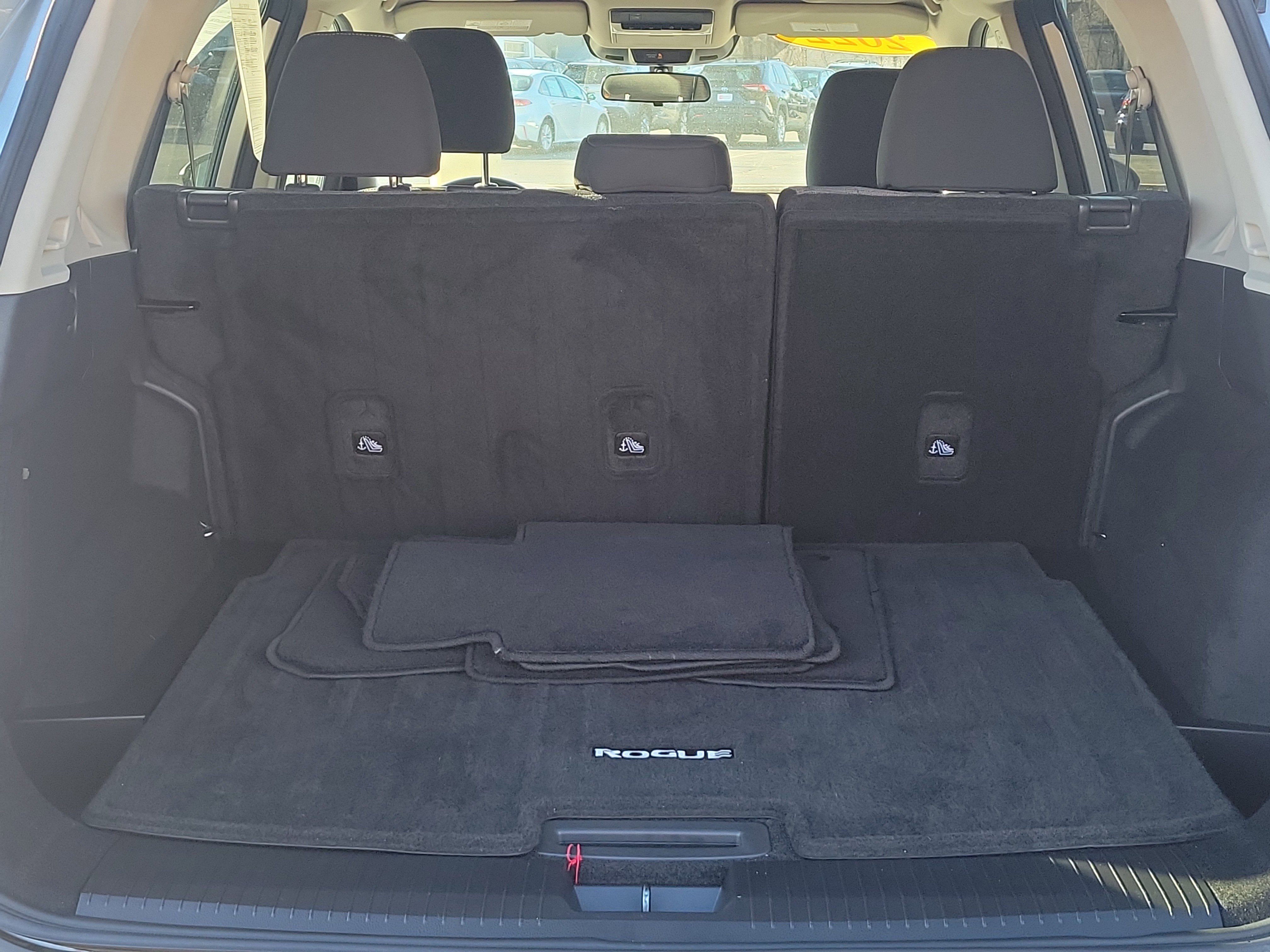 Used 2022 Nissan Rogue SV image 7