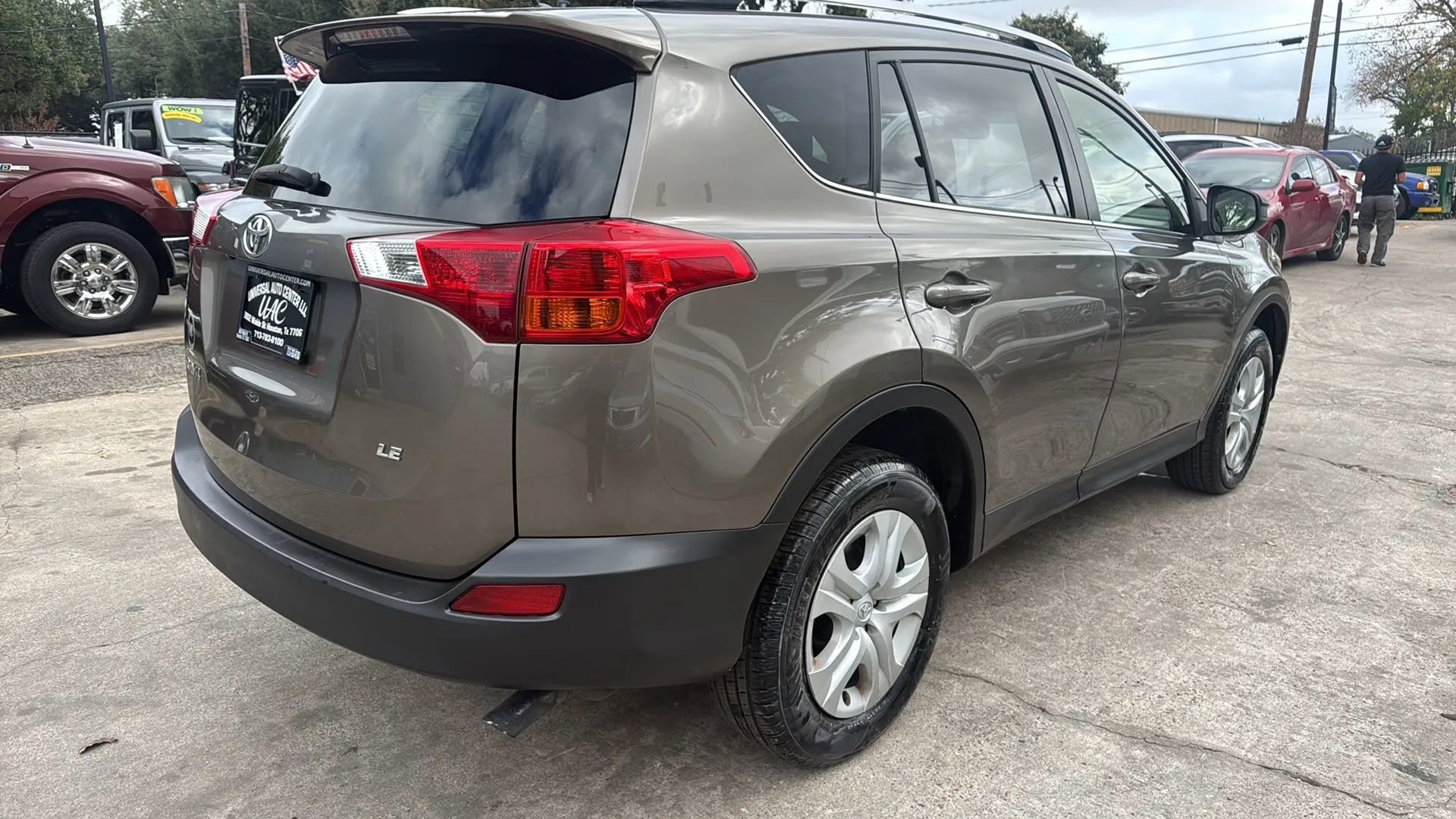 Used 2013 Toyota RAV4 LE image 7