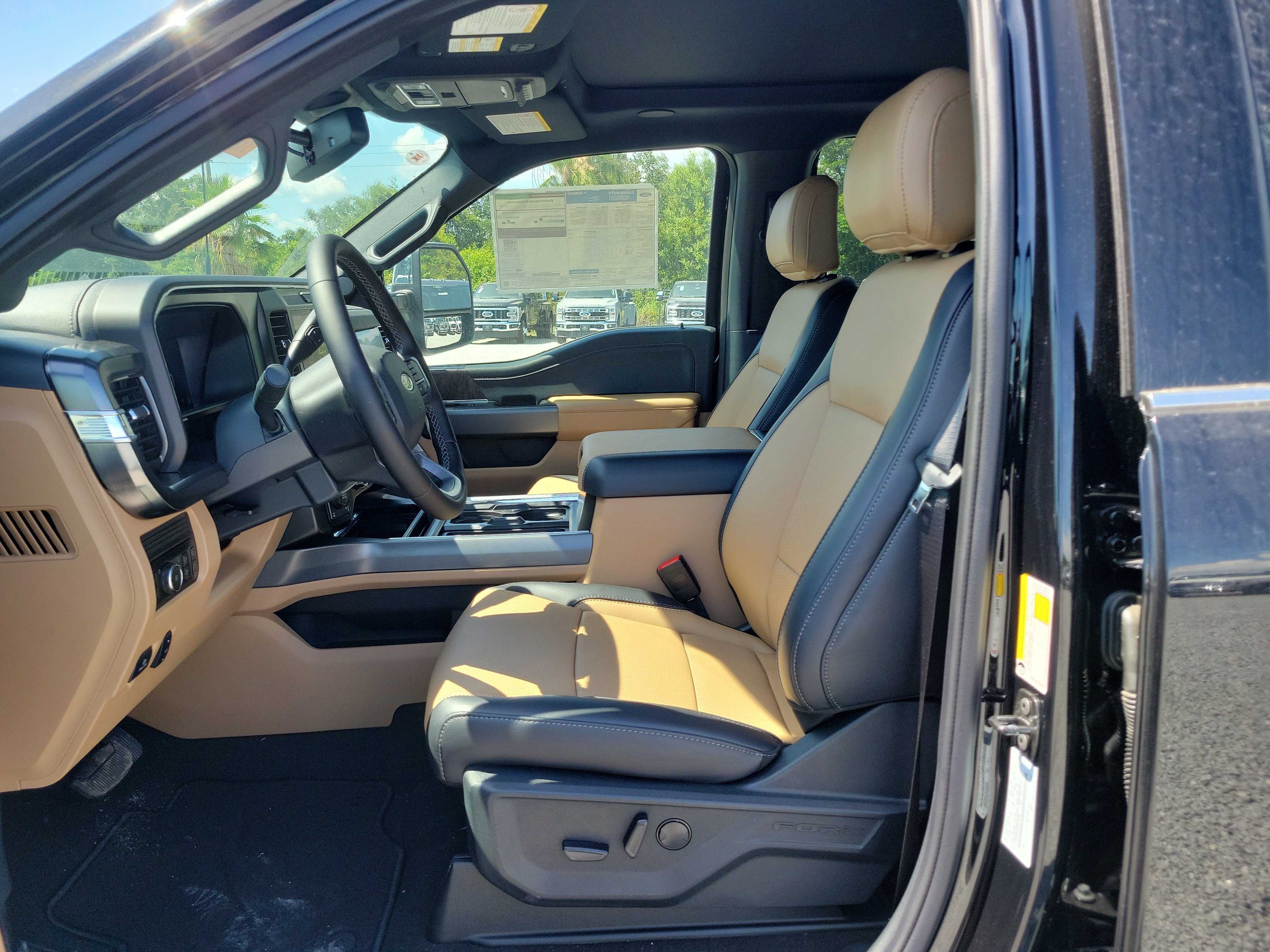 New 2025 Ford F250 Lariat w/ Lariat Ultimate Package image 16