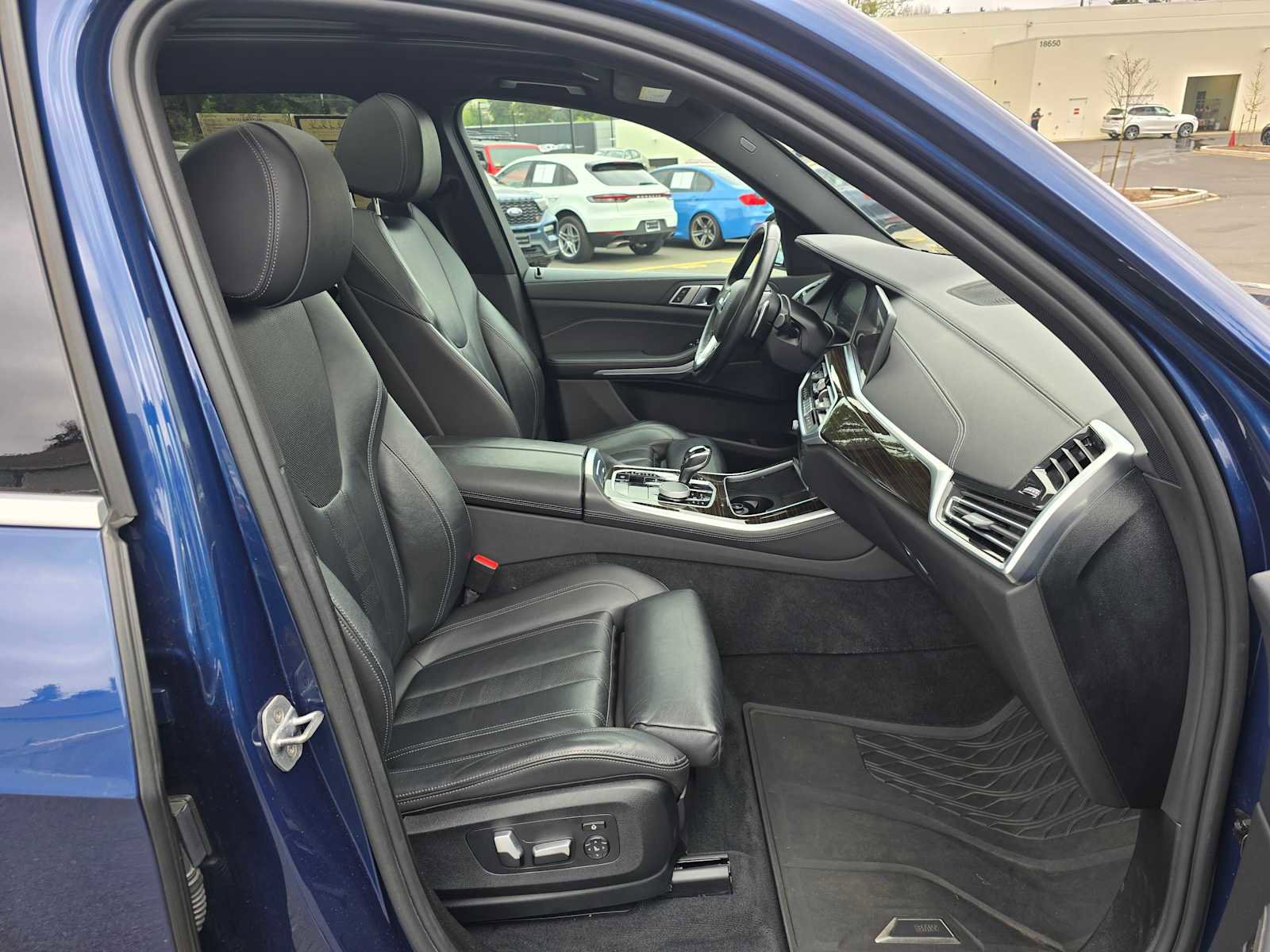 Used 2020 BMW X5 xDrive40i w/ Premium Package AWD/4WD image 11