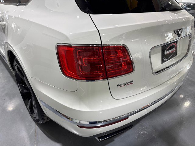 Used 2018 Bentley Bentayga image 42