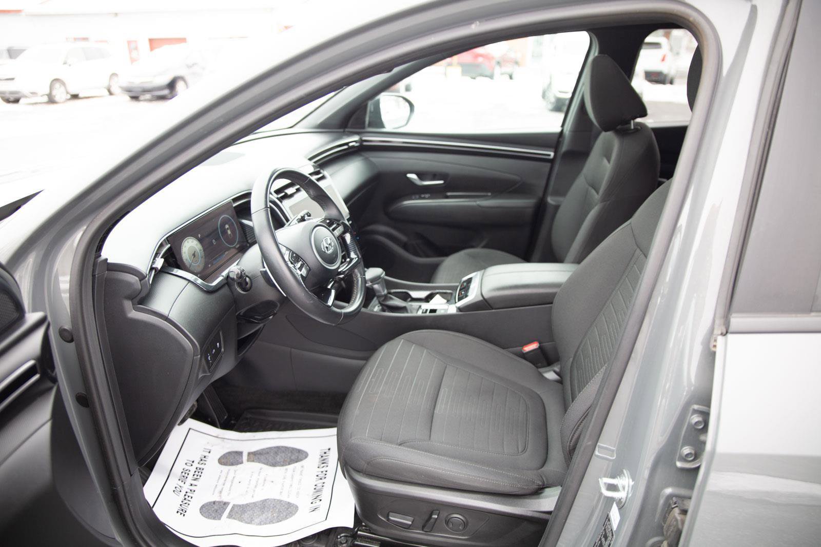Used 2023 Hyundai Santa Cruz SEL Premium w/ Cargo Package image 3
