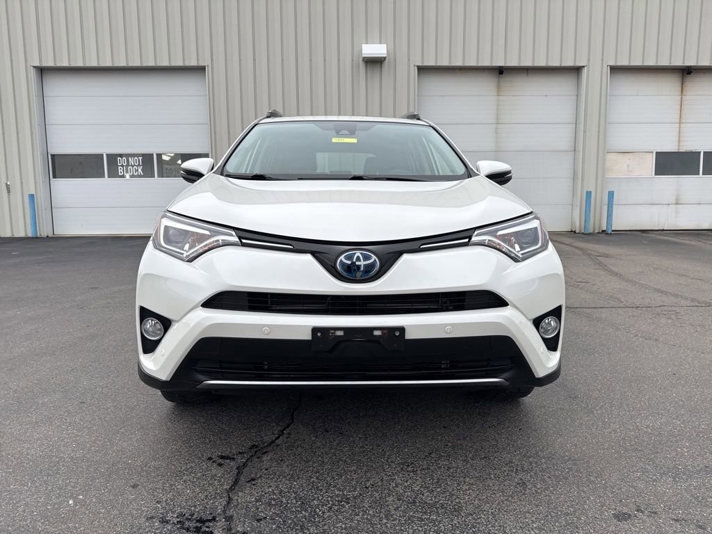 Used 2018 Toyota RAV4 Limited image 2