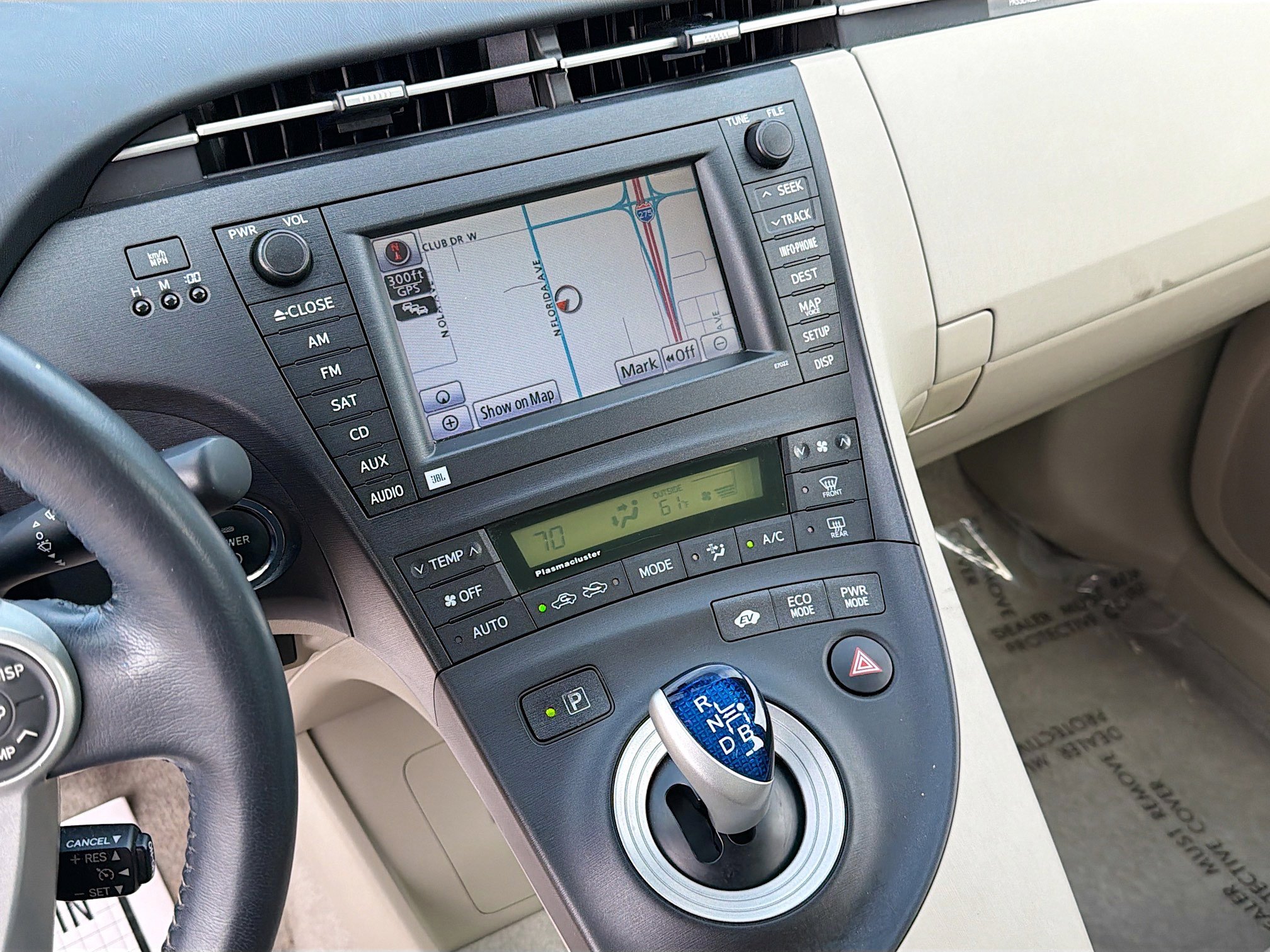 Used 2011 Toyota Prius Five image 25