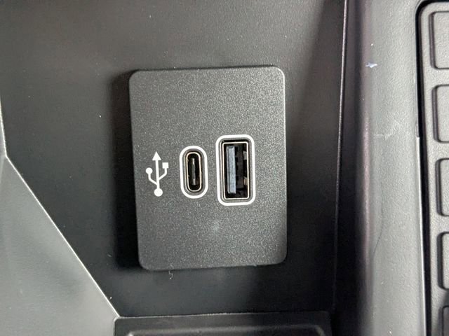 New 2025 Ford F150 Lariat w/ Equipment Group 502A High image 22