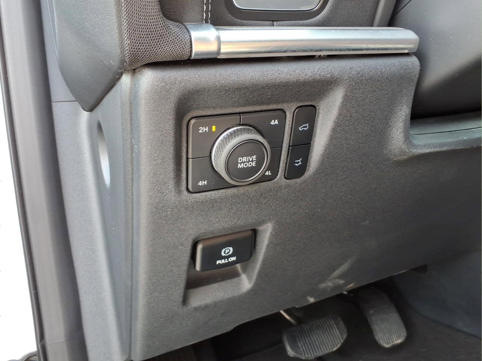 Used 2025 Ford Expedition Max Platinum AWD/4WD image 19