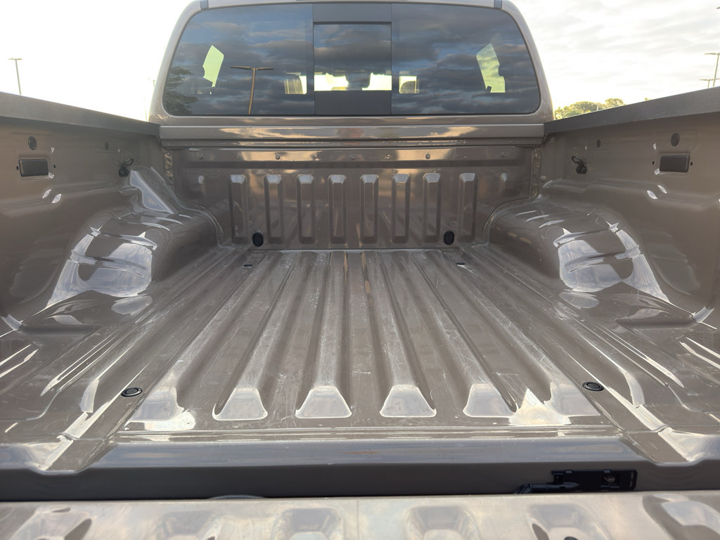 Certified 2024 Nissan Frontier PRO-4X w/ Off-Road Protection Package AWD/4WD image 9