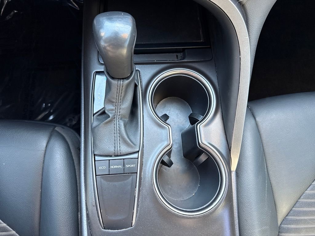 Used 2024 Toyota Camry SE image 21