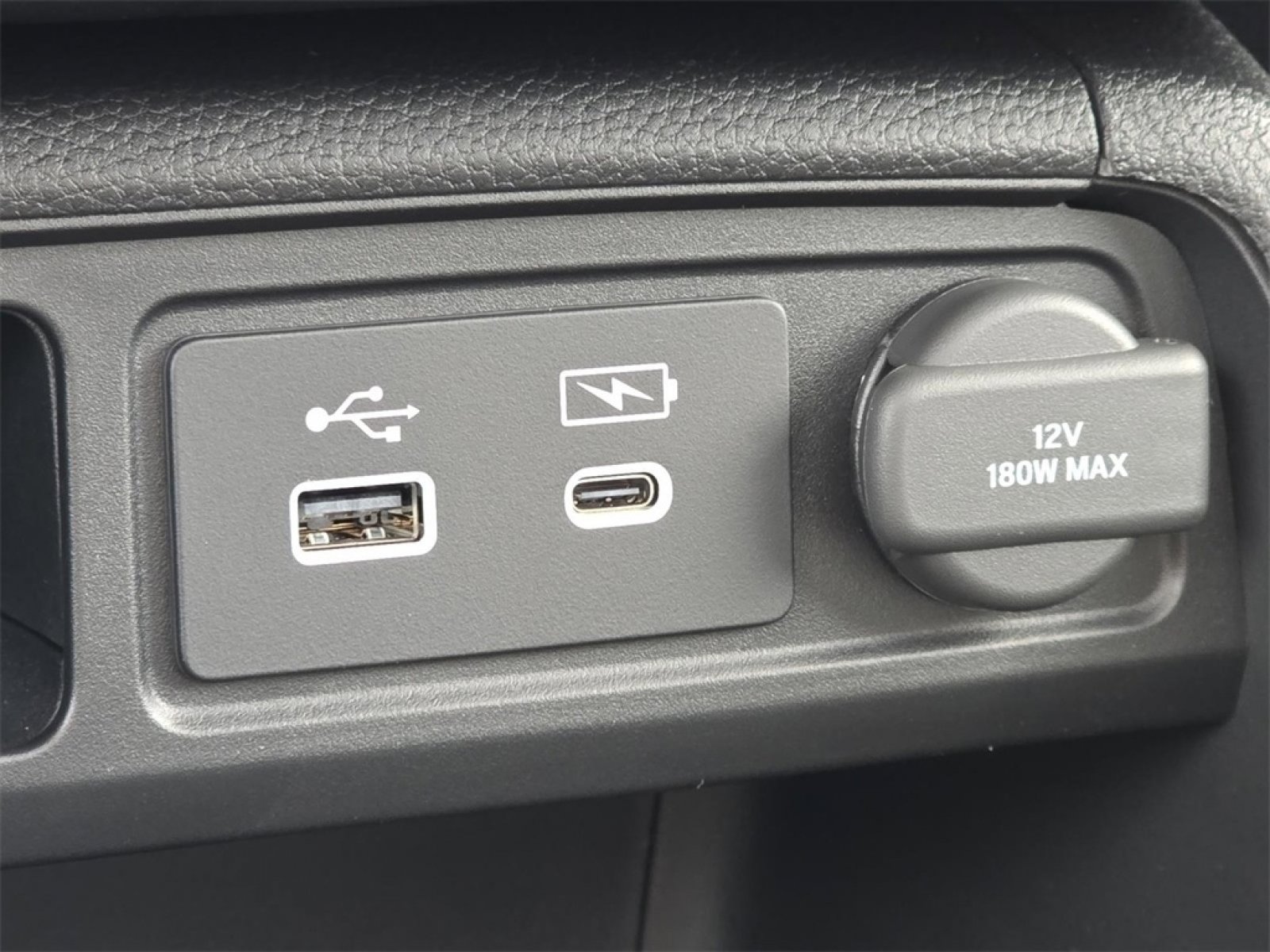 New 2025 Honda Pilot Touring image 11