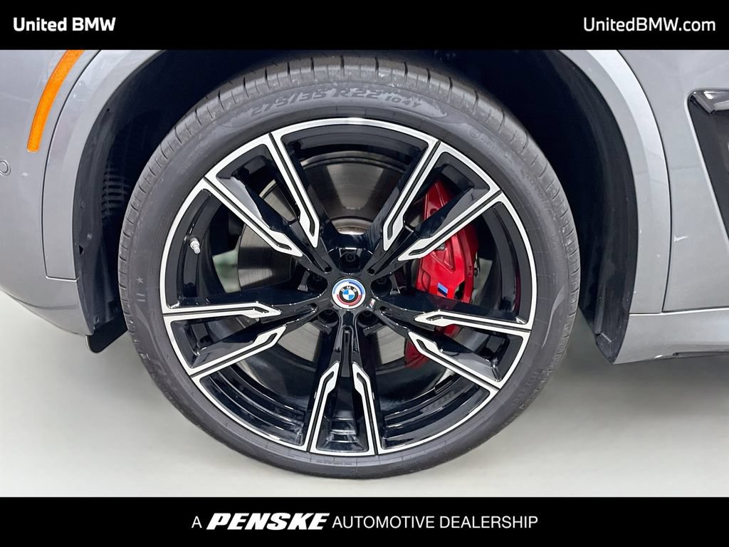 Certified 2026 BMW X5 M60i AWD/4WD image 9