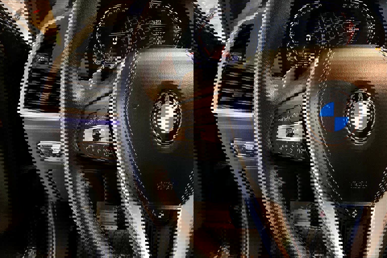 Used 2023 BMW X5 xDrive40i w/ Premium Package image 22