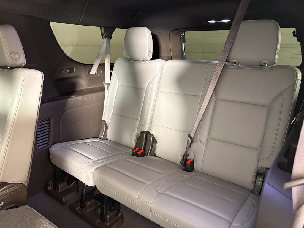 Used 2021 Chevrolet Suburban LT w/ Luxury Package AWD/4WD image 38