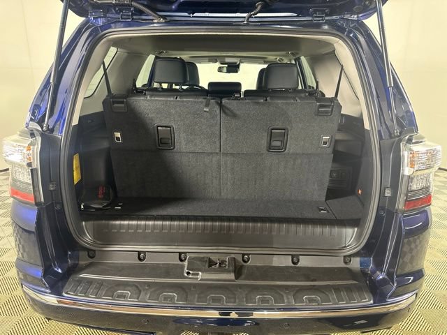 Used 2023 Toyota 4Runner Limited AWD/4WD image 23