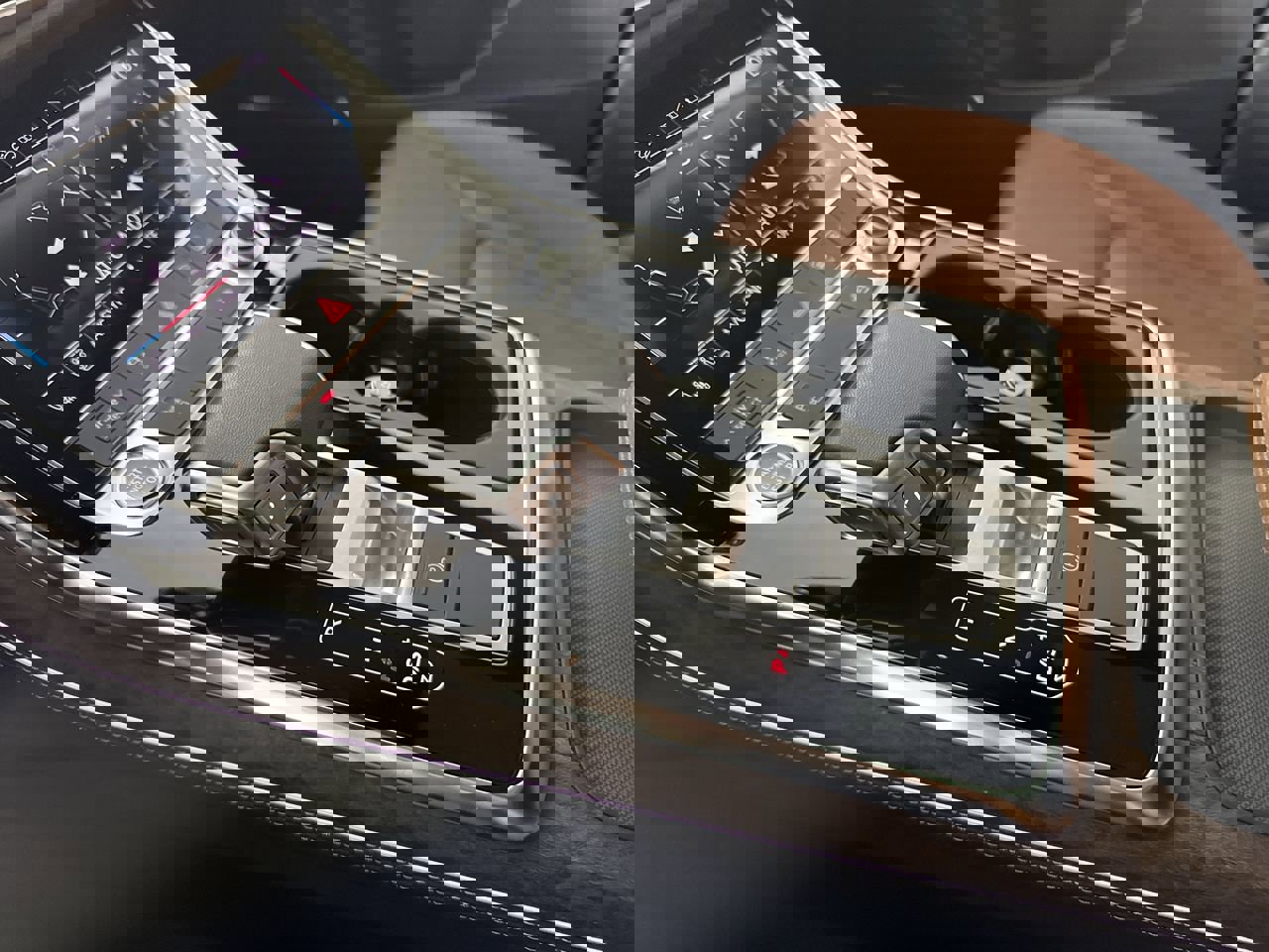 Used 2024 Audi Q8 Premium Plus w/ Premium Plus Package image 16