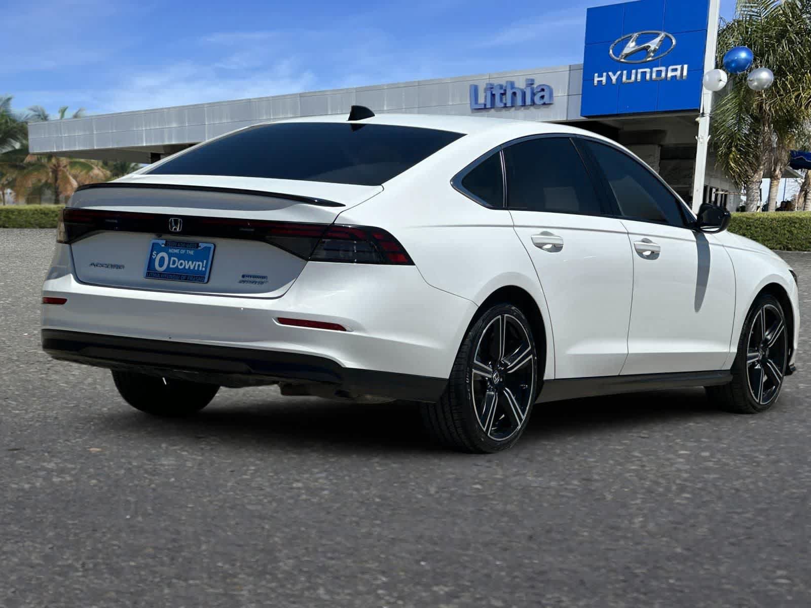 Used 2024 Honda Accord Sport image 3