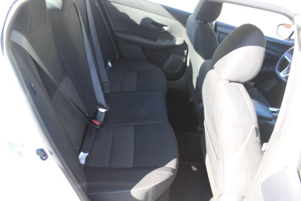 Used 2024 Nissan Sentra SV FWD image 11