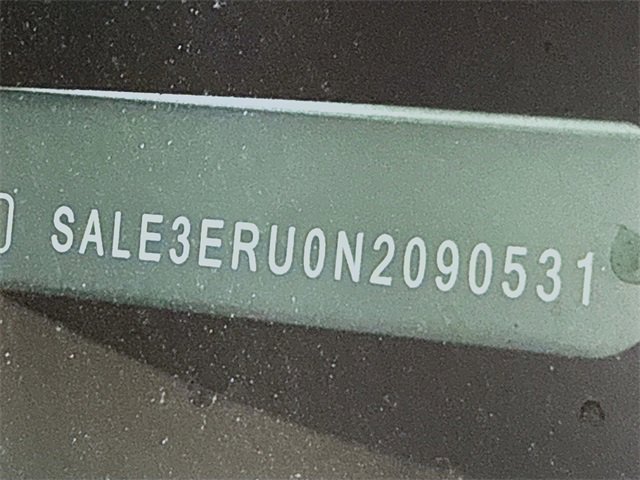 Certified 2022 Land Rover Defender 110 X-Dynamic HSE image 33