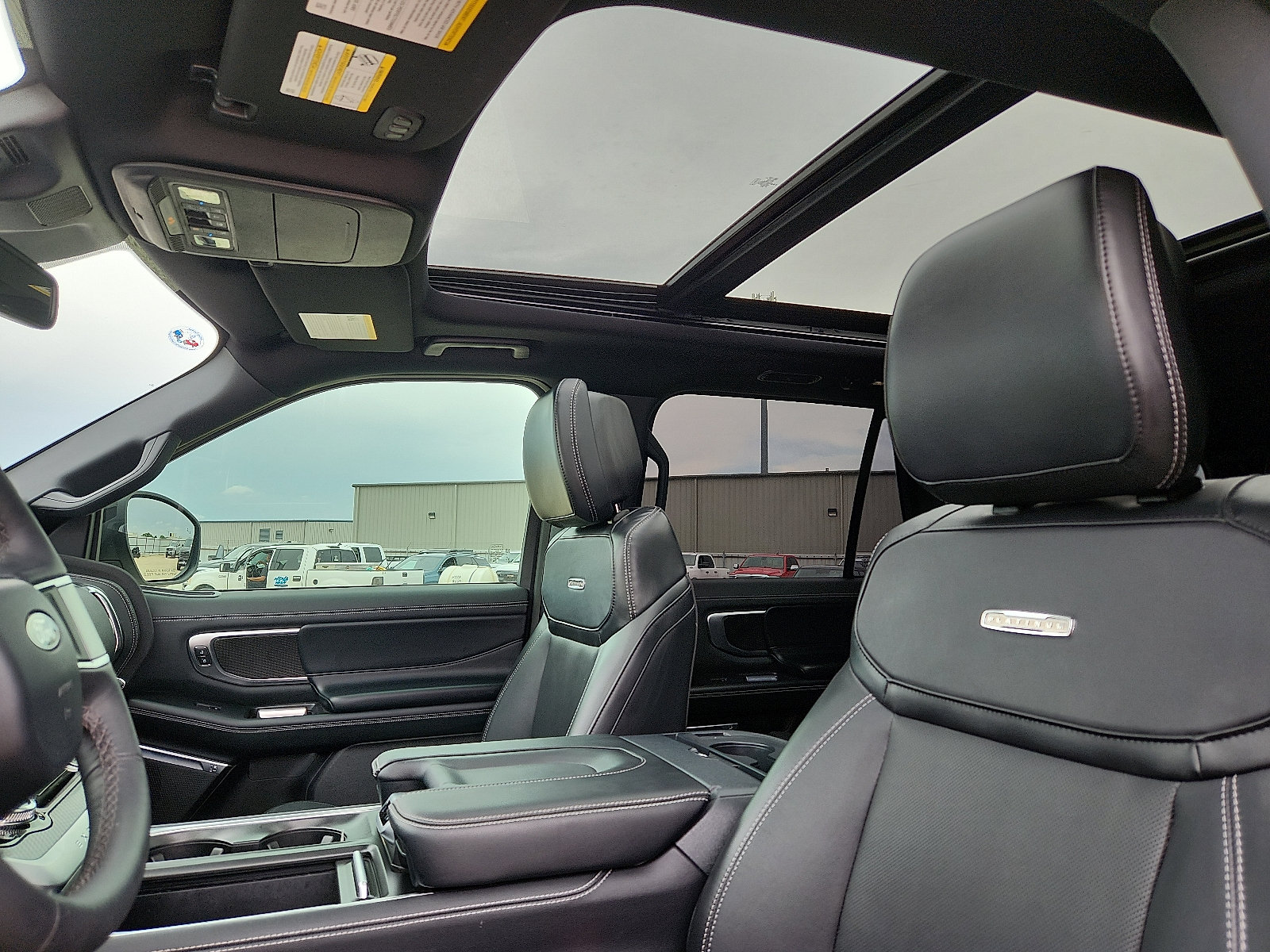 Used 2026 Ford Expedition Platinum w/ Stealth Appearance Package AWD/4WD image 12