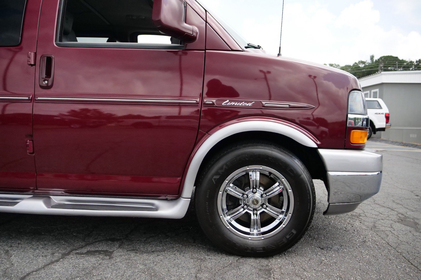 Used 2014 Chevrolet Express 1500 RWD image 48